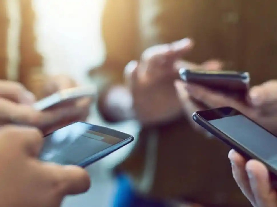 Rumbo al IX Congreso de Psicología: el verdadero riesgo de permanecer hiperconectados