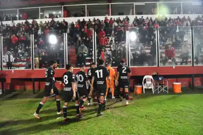 Sin aprobados, mirá el 1x1 de la derrota de San Martín contra Arsenal por 3-0