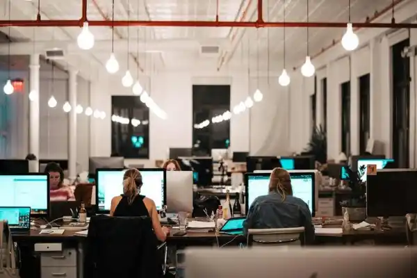 Un estudio señala que el salario público cayó un 15% desde el cambio de gobierno”