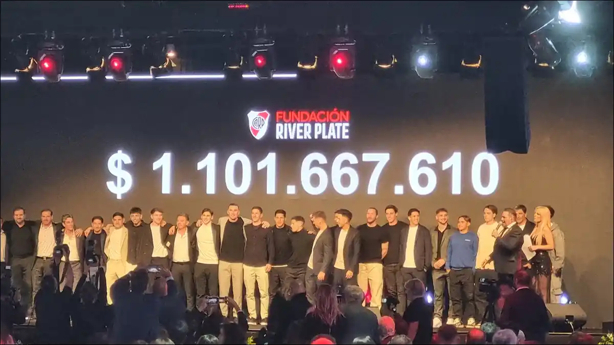 NOCHE RÉCORD. La Fundación River recaudó más de $1.100 millones en su cena anual solidaria en Puerto Madero.