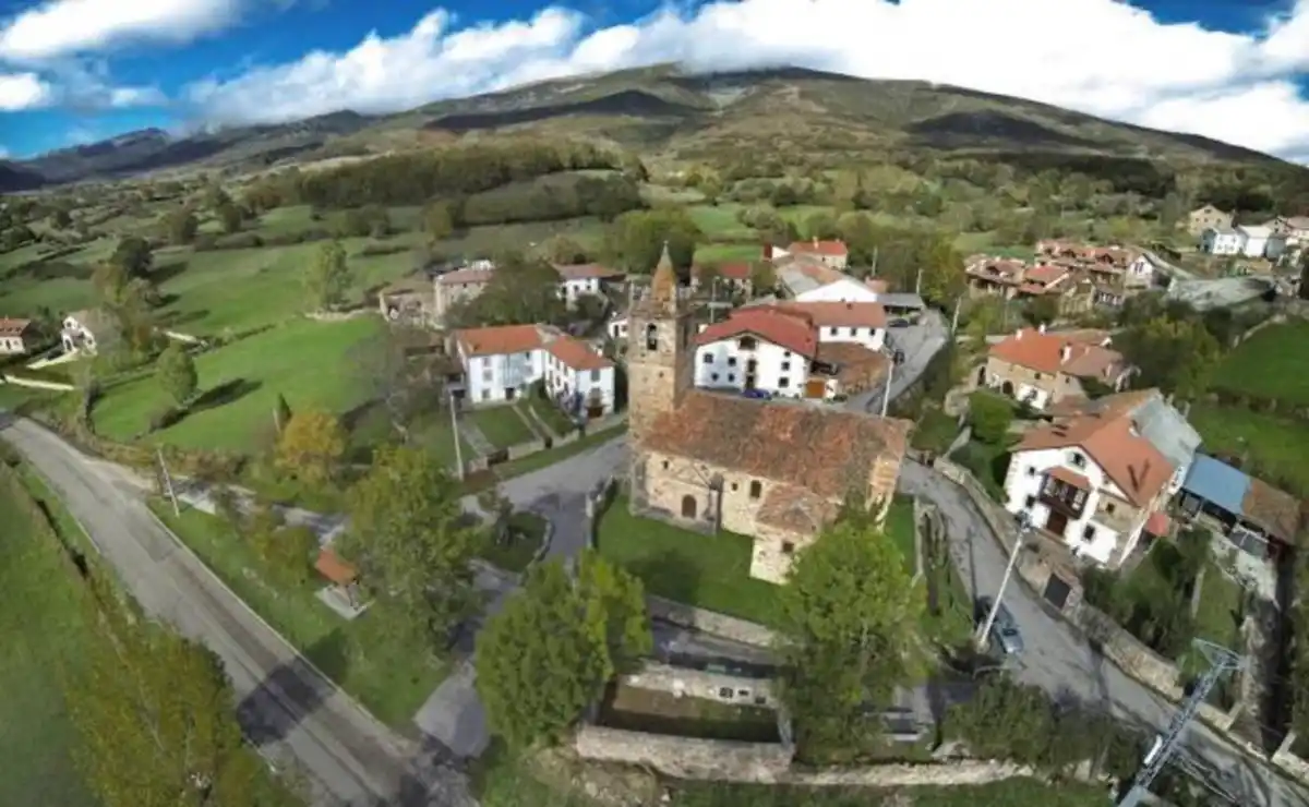 Abiada, el pequeño pueblo de Cantabria con aires celtas y uno de los castros más espectaculares de la región
