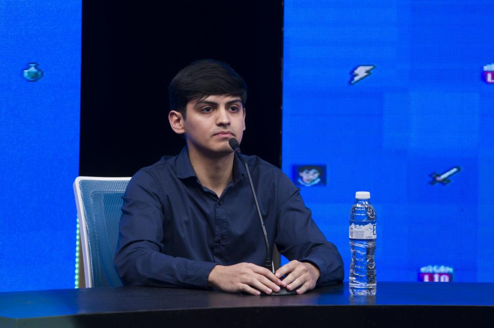 Debate Hagan lío: la grieta de los mayores atraviesa a los jóvenes