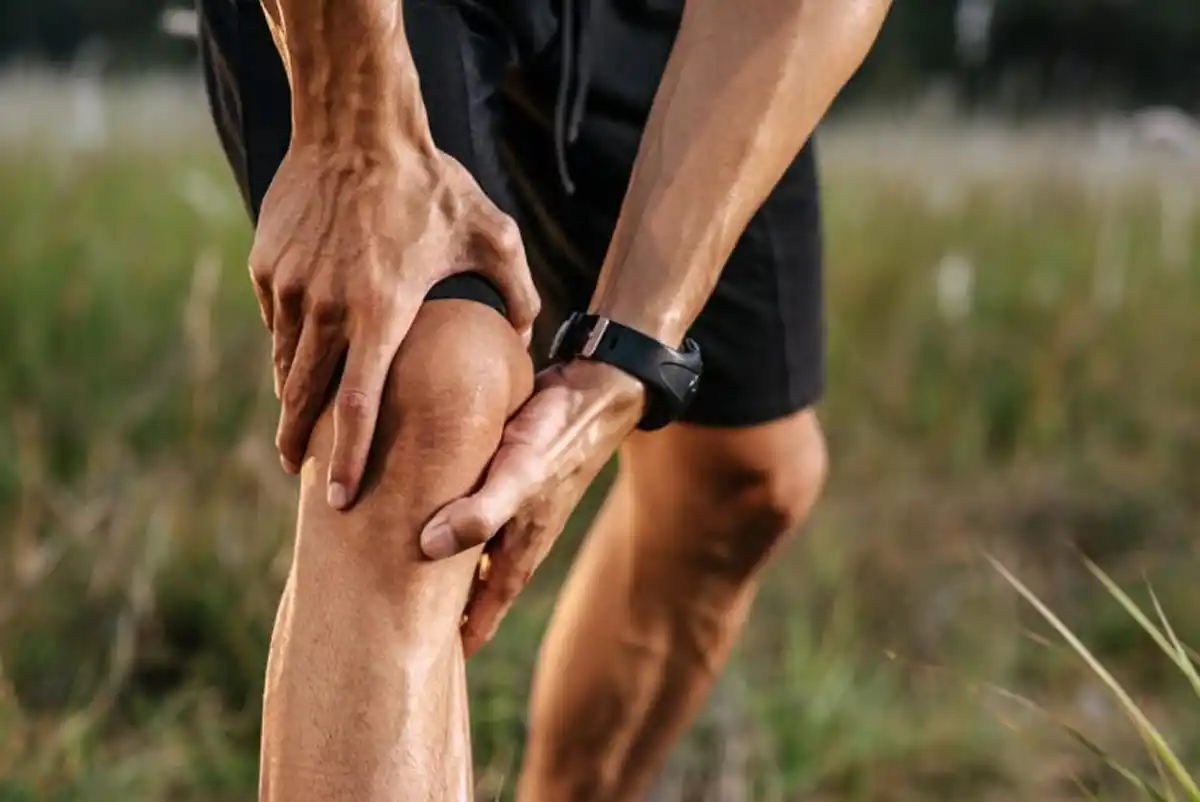 Tres trucos para no tener dolor de rodilla cuando corres: técnicas y ejercicios