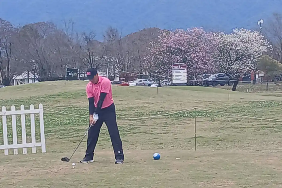 CONCENTRACIÓN. Hasta el hoyo 13 del segundo día de competencia, Martín Contini marcha con 12 golpes menos del par de la cancha.