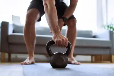 ¿Entrenar descalzo es mejor para tu salud?: una nueva tendencia que marca la diferencia