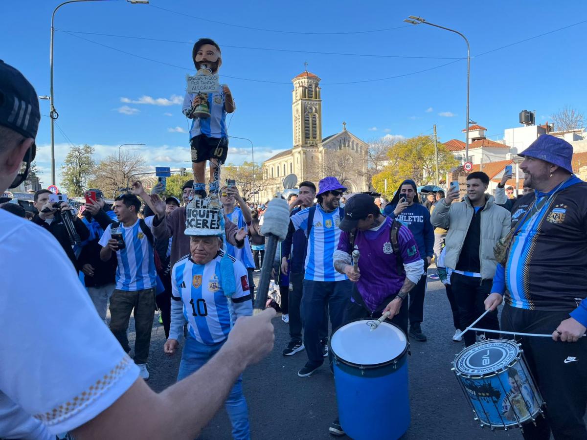 La hinchada de los bombos: “La Percu Argentina” le pone música a la despedida de Messi en Argentina