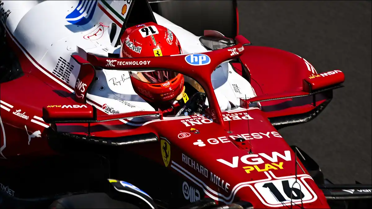 FERRARI ENCENDIÓ MONZA. Hamilton y Leclerc dominaron la primera práctica libre ante el fervor de los tifosi.