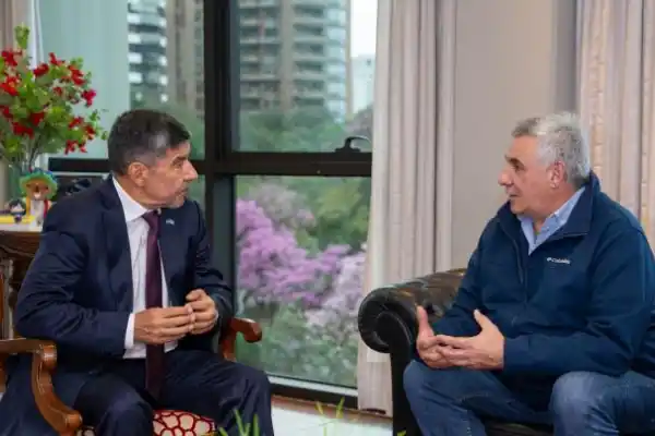 La pizarra de la política: analizan el DNU que modifica la Ley de Ministerios