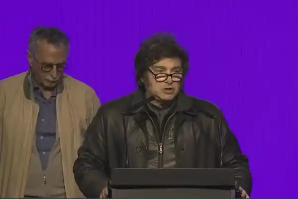 Milei reconoció la derrota e hizo un llamado para las elecciones de octubre: No hay opción de repetir los errores