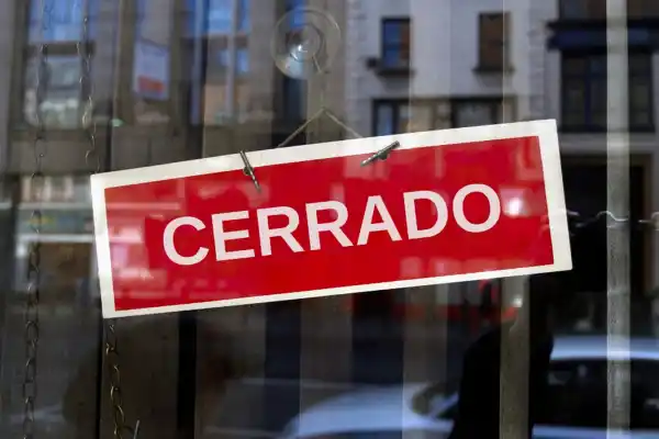 Se despide la tienda de viajes más popular del país: más de 60 locales bajan la persiana