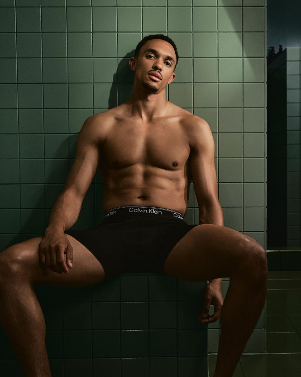 Una figura de Real Madrd se animó a posar en ropa interior y revolucionó a los hinchas