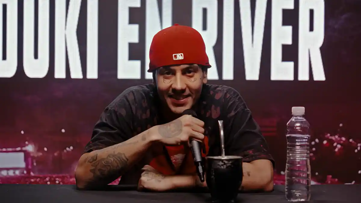 Los fanáticos de Duki tendrán acceso a su vida como nunca antes fue vista.