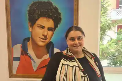 “Trabajaba hasta las dos o tres de la madrugada”: la madre de Carlo Acutis recordó a su hijo