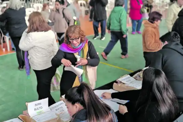 Boleto gratuito para jubilados: extienden hasta hoy la entrega en el Complejo Belgrano