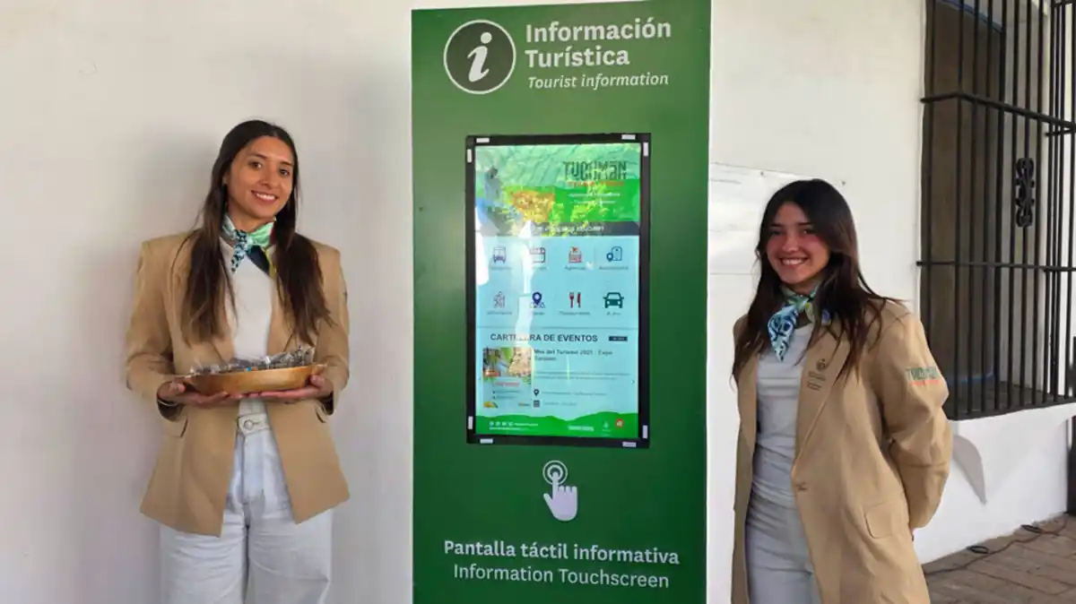 Instalaron un tótem interactivo que brinda información en la Casa Histórica de la Independencia