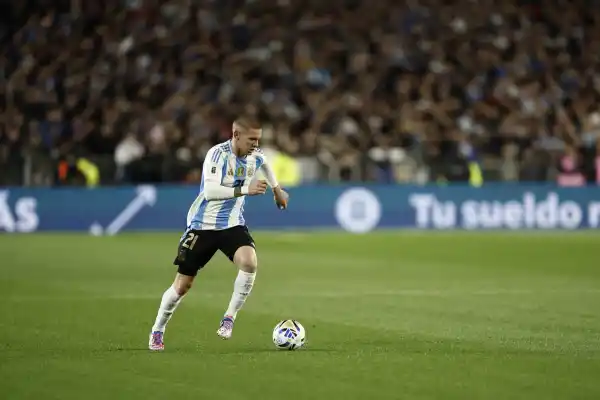Mastantuono y un guiño inesperado de Scaloni: llevará la 10 de la Selección Argentina en Guayaquil