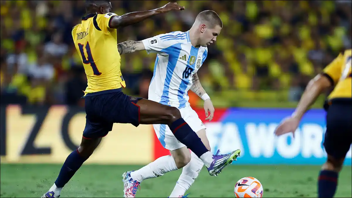 LA 10 MÁS JOVEN. Mastantuono hizo historia con Argentina, pero no logró brillar ante Ecuador.