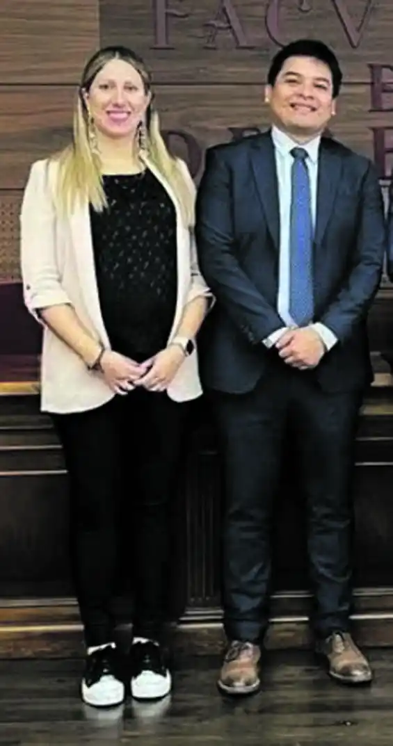 PAREJA. Solana Casella y su marido Luis Ontiveros.