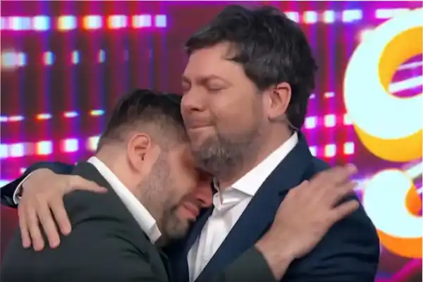 Uno aguanta hasta que no: Guido Kaczka rompió en llanto en Buenas Noches Familia