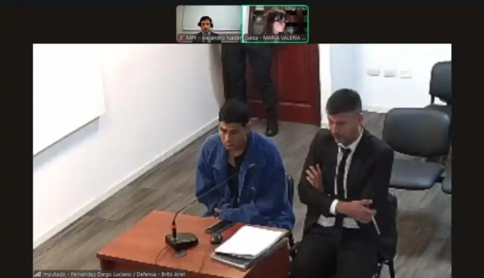 AUDIENCIA. El acusado prefirió no declarar tras escuchar los cargos.