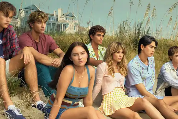 Dónde ver The Summer I Turned Pretty, la serie juvenil que es viral por su triángulo amoroso