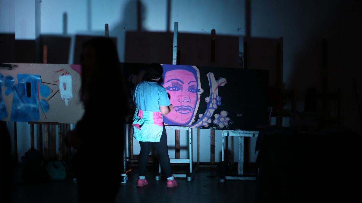 Una muralista le imprimió identidad regional al Norte Rock