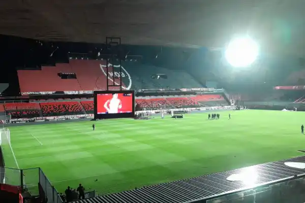 El presente oscuro de Newell’s y la esperanza de ver a Messi en el Coloso