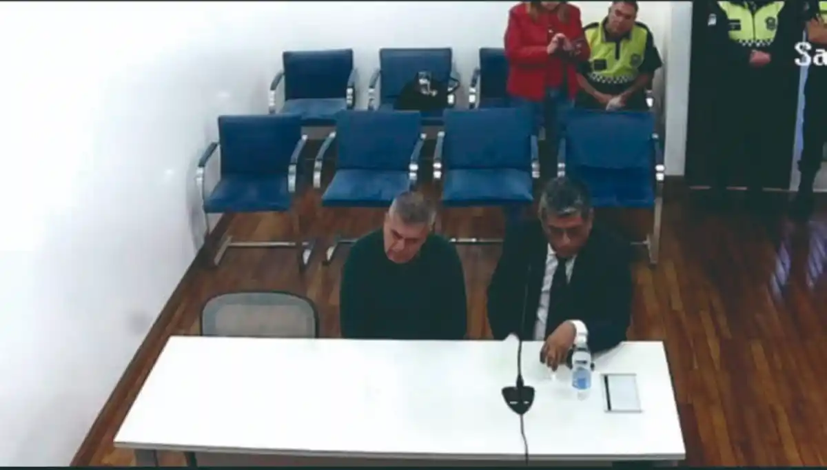 Acusan a un comisionado de conducir alcoholizado