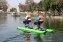 Video: el lago San Miguel estrena bicis acuáticas en el parque 9 de Julio