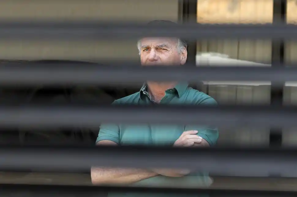 ESPERA. El líder de ultraderecha seguirá en arresto domiciliario hasta que la sentencia quede firme.