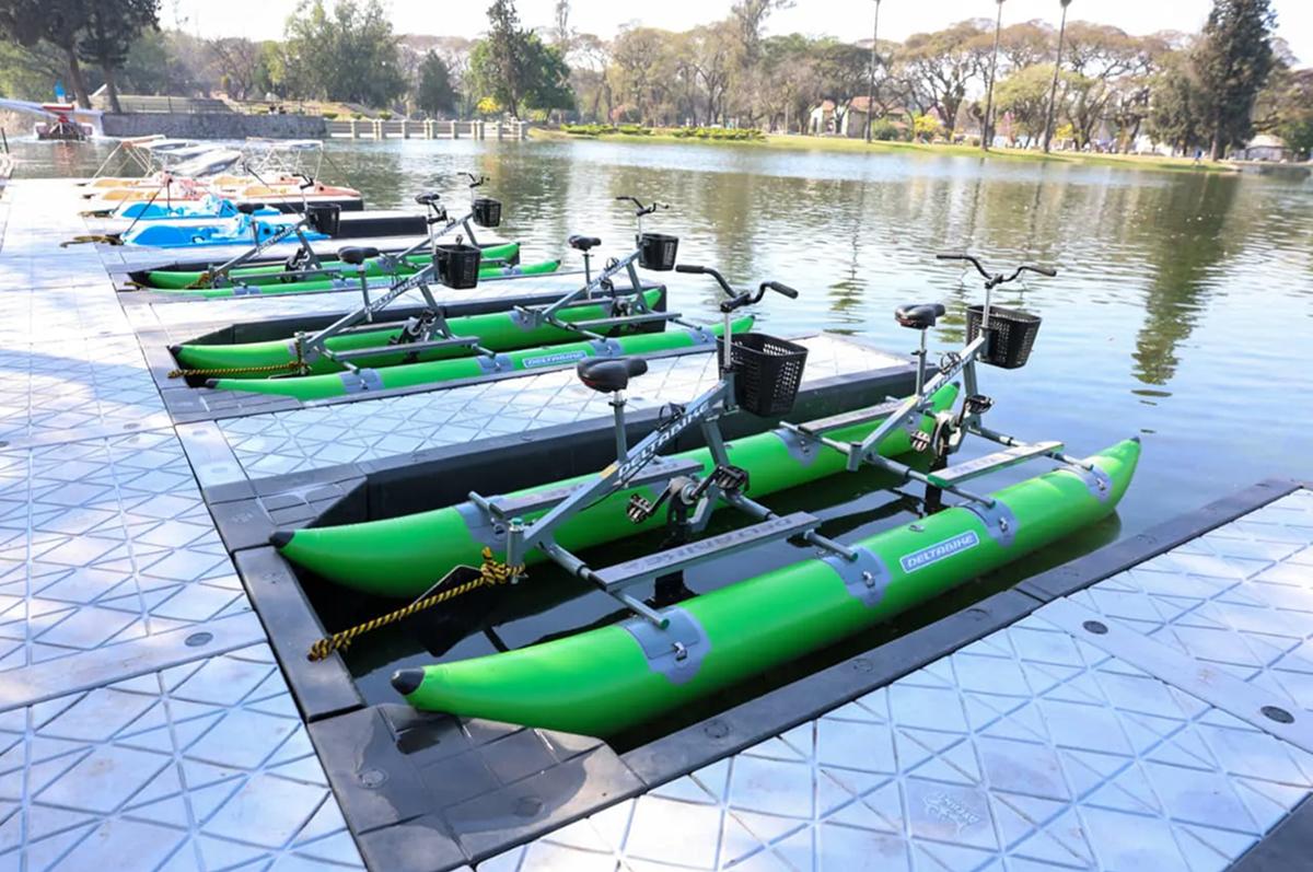 Video: el lago San Miguel estrena bicis acuáticas en el parque 9 de Julio
