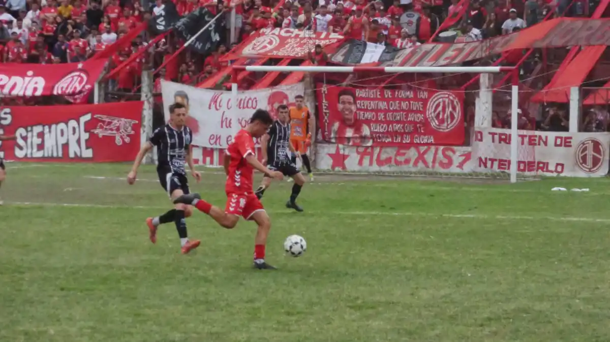 Jorge Newbery venció por la mínima a Concepción FC.