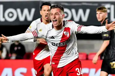 Video: River Plate ganó en La Plata y es puntero en la zona “B” del Clausura