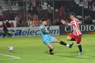 Campodónico pateó el tablero y el plan resultó perfecto: así San Martín se floreó y goleó a Atlanta