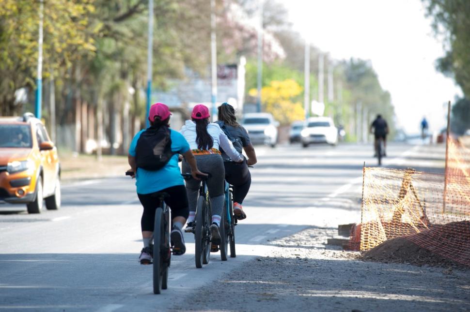 La carencia de infraestructura en Tucumán pone en jaque a ciclistas