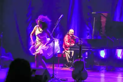 Artistas brasileños se fusionan con tucumanos en un show sin costo