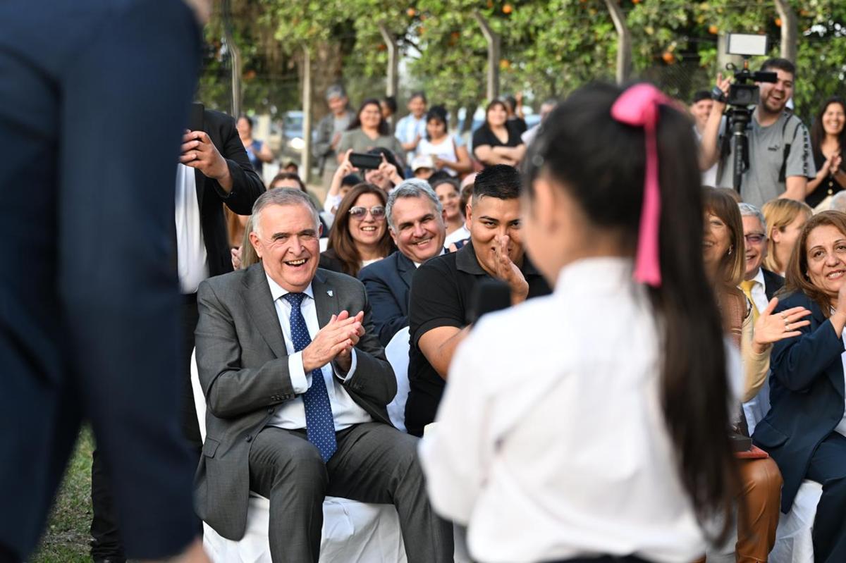 Jaldo inauguró la Escuela N°39 “Andrés Chazarreta” en San Felipe y Santa Bárbara