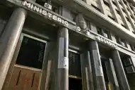 El gobierno de Milei amplía la emisión de deuda para canje con el BCRA por U$S2.500 millones