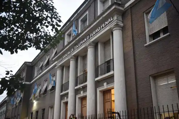 Investigan al docente acusado de intentar raptar a dos chicas