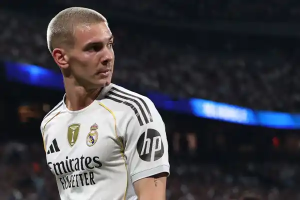 Agenda de TV: ¿A qué hora y dónde ver en vivo el debut de Mastantuono en la Champions?