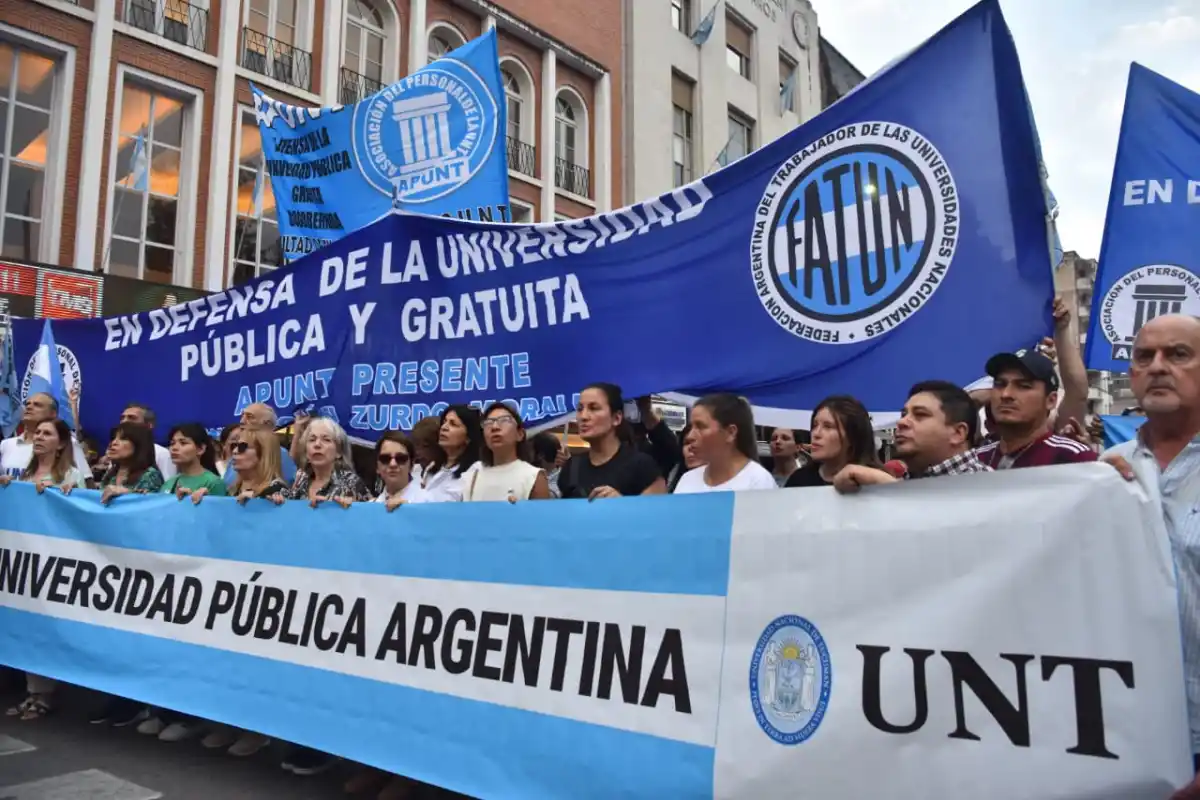 A FAVOR DE LA UNIVERSIDAD PÚBLICA. En Tucumán, la movilización fue masiva.