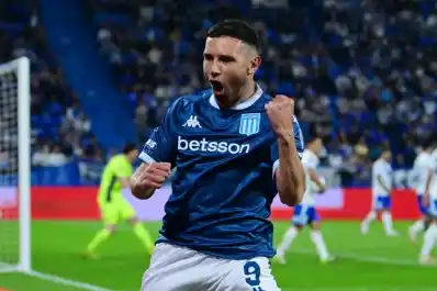 Racing rompió su maleficio: primera victoria como visitante en playoffs de la Copa Libertadores