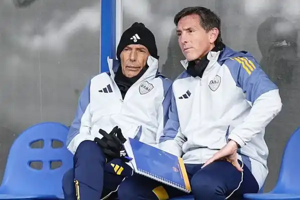 Palacios, en la mira: Russo lo frenó tras su reproche en Boca