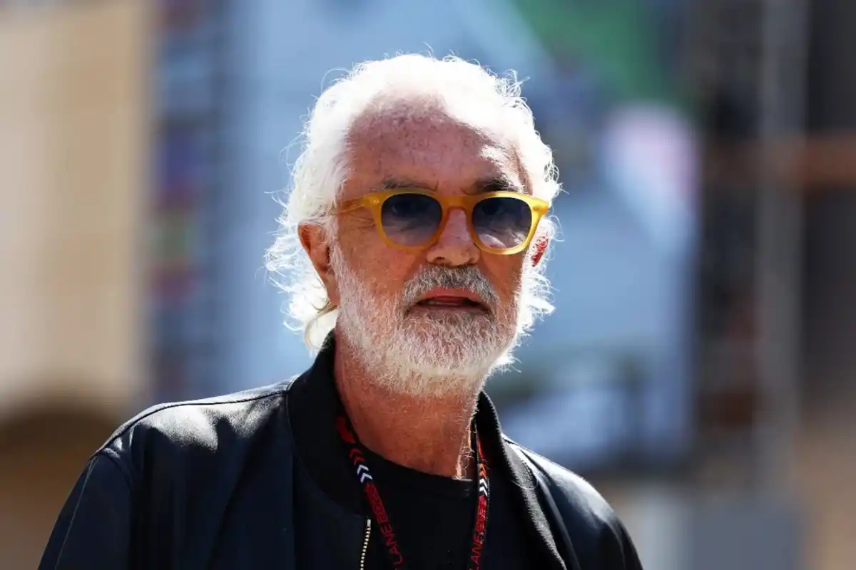 Briatore reveló que Checo Pérez lo llamó para pedirle el asiento de Colapinto.