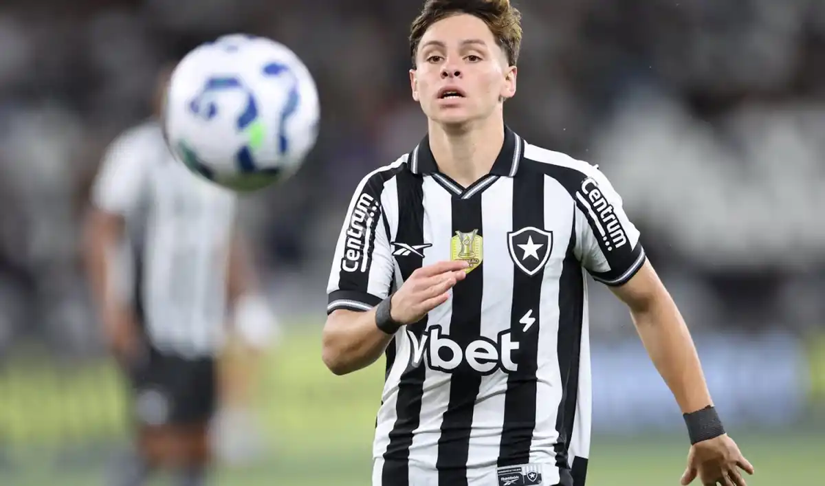 Álvaro Montoro, de Botafogo, presionó para ser convocado a la Selección.