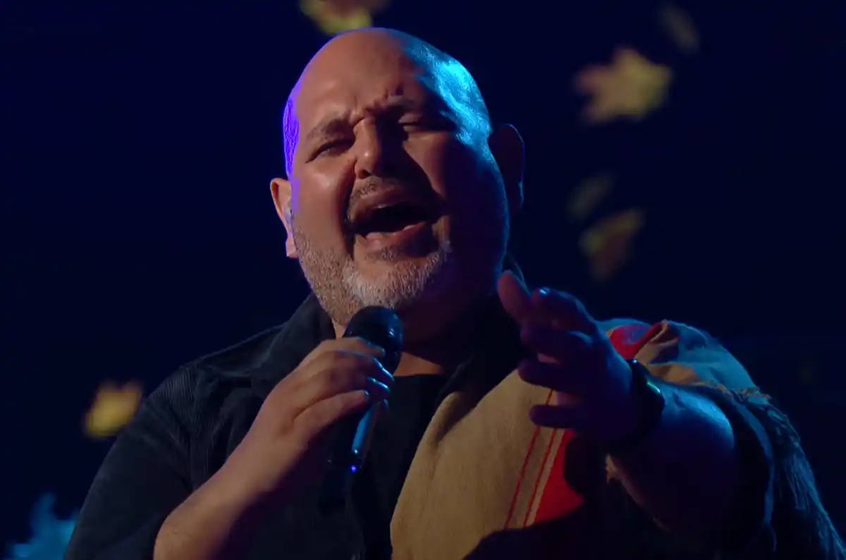 Emiliano Villagra sigue en competencia y se encamina al gran final de La Voz.