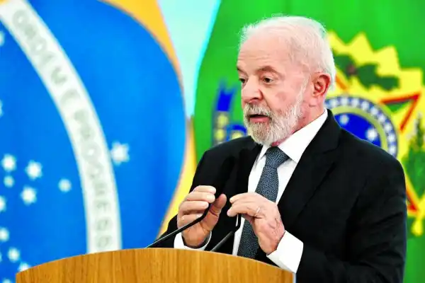 Susto para Lula, en Brasil: una falla de motor en el avión antes de despegar hacia Marajó