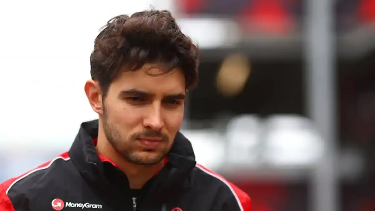 Esteban Ocon fue sancionado por la FIA.