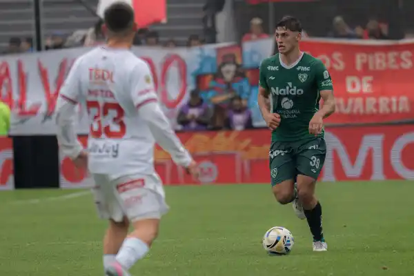Sarmiento ganó y desplazó a Atlético Tucumán de los playoffs del Clausura