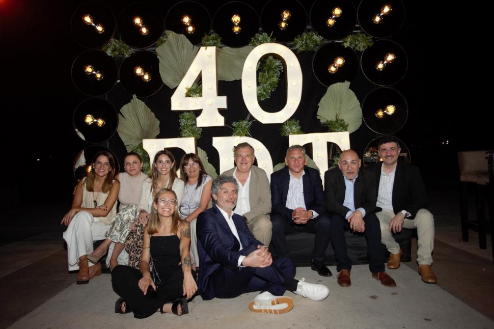 EL EQUIPO. Soledad Paz Posse, Soledad Bestani, Antonella Penovi, Nélida Juárez, Alberto Núñez, Alberto Arena, Daniel Carnero, Eduardo Isa.Abajo: Mariana Núñez Corai y Sebastián Budeguer.